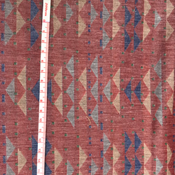 ジャガード織綿100%生地縦糸top糸　ダブルガーゼ三角柄赤色柄（抗菌防臭加工）115cm×100cm 2枚目の画像