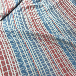 ジャガード織綿100%生地縦糸top糸　ダブルガーゼ幾何学的柄（抗菌防臭加工）115cm×100cmグレー赤 1枚目の画像