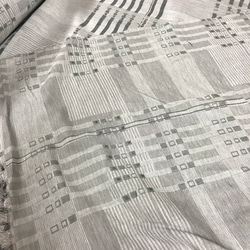 ジャガード織綿100%生地縦糸top糸　ダブルガーゼ幾何学的柄（抗菌防臭加工）115cm×100cmグレーピンク 3枚目の画像