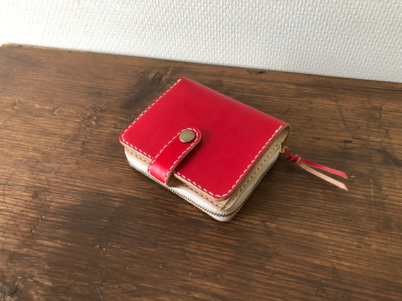 【受注製作】二つ折り ラウンドファスナー 財布　２つ折りレザー財布　本革　赤 1枚目の画像