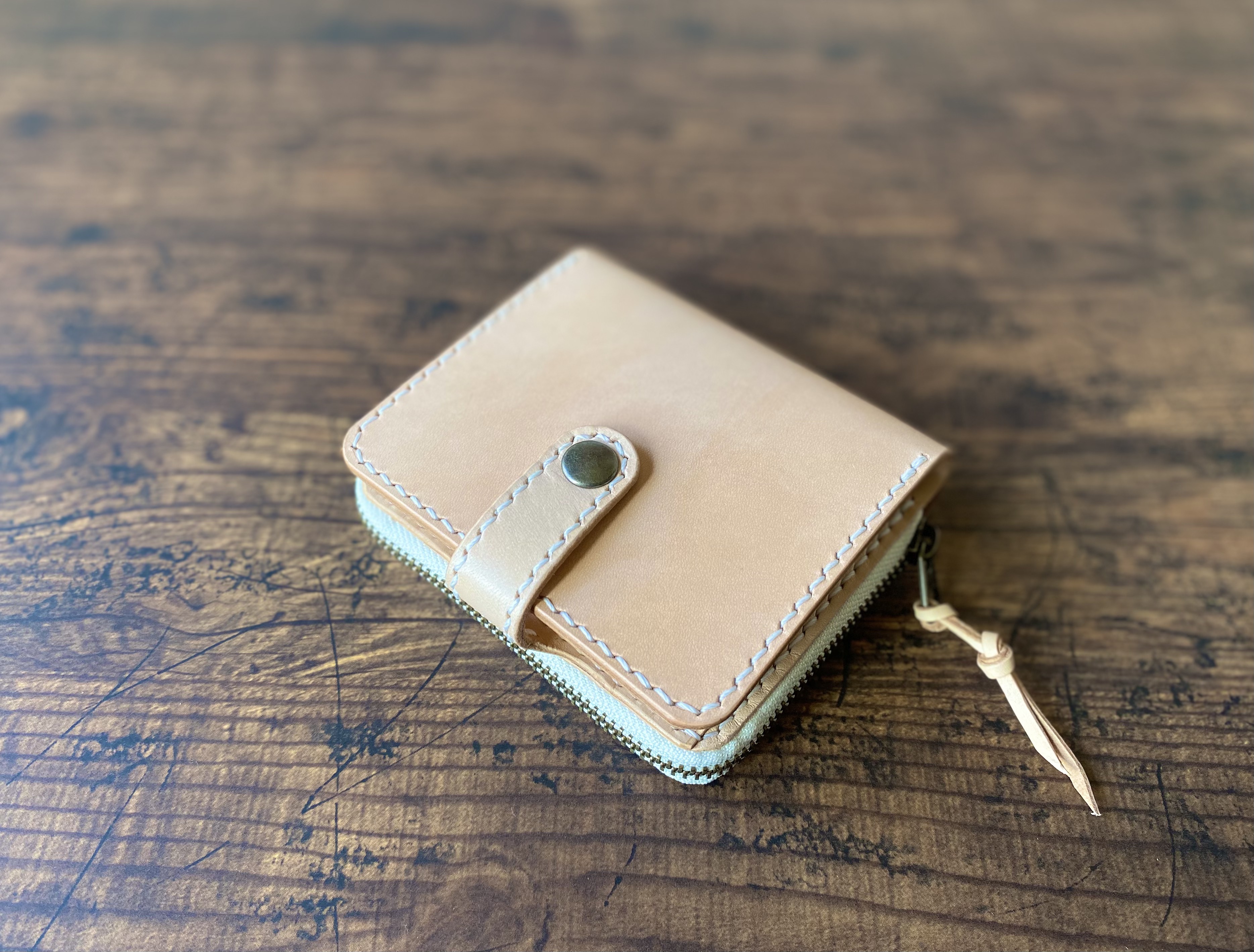 【受注製作】二つ折り ラウンドファスナー 財布