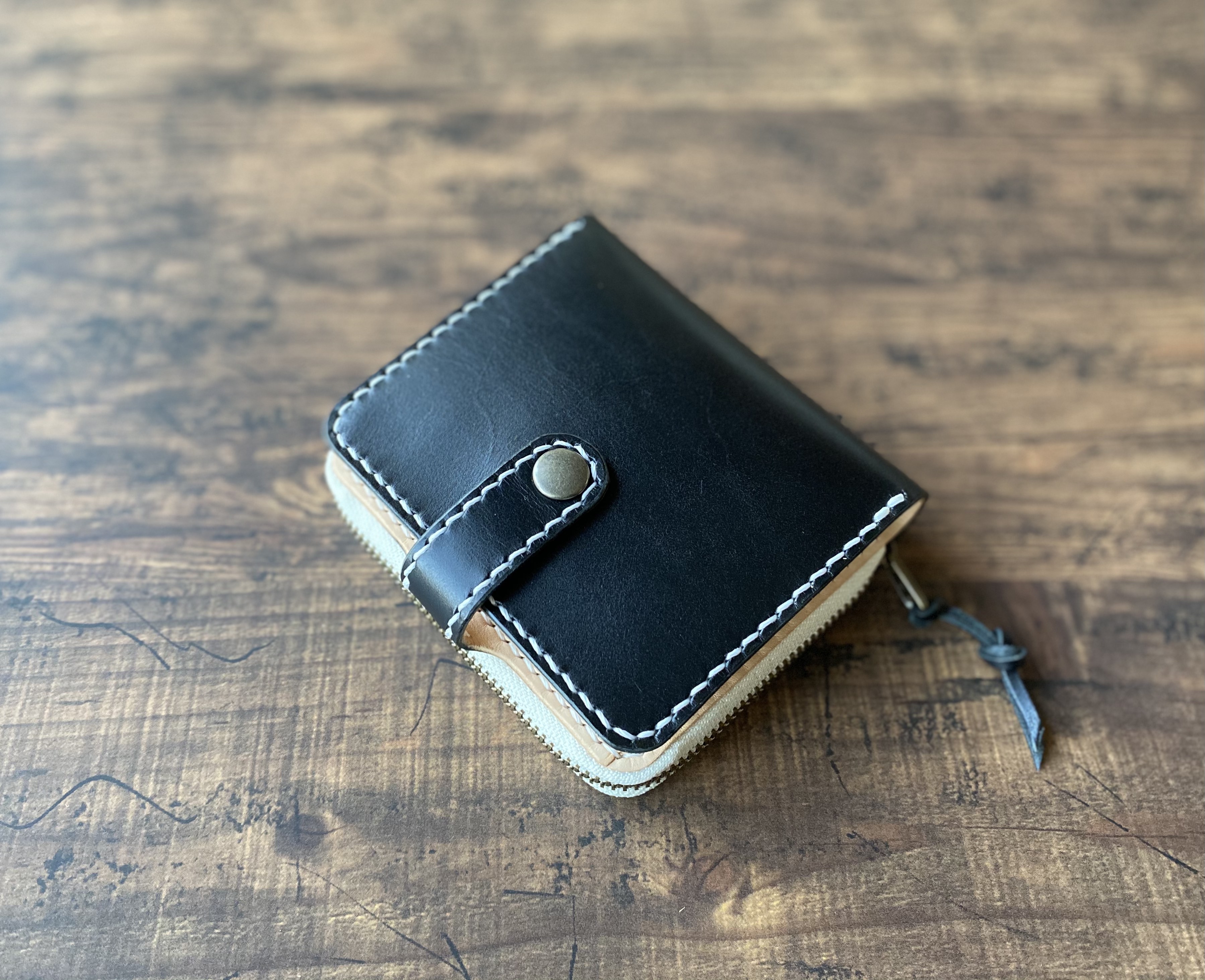 【受注製作】二つ折り ラウンドファスナー 財布