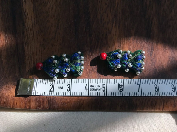 藍綠色聖誕樹耳環．可選耳夾或耳針 第6張的照片
