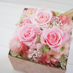 母の日予約受付中　ボックスフラワー　ピンク　プリザーブドフラワー　誕生日　プレゼント　花　ウェディング　結婚祝い 4枚目の画像