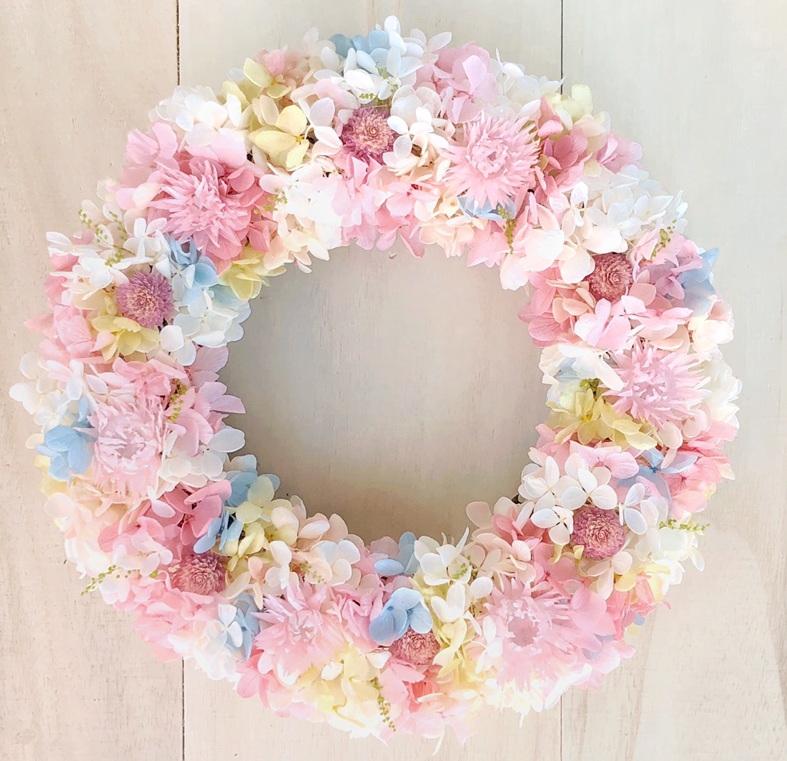 優しい色合いリースＬ　プリザーブドフラワー　ウェディング　結婚祝い　誕生日　プリザーブドフラワー