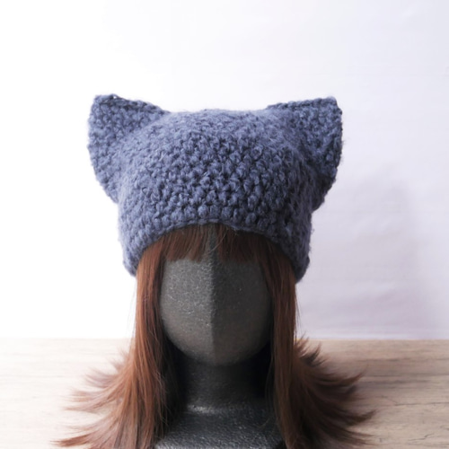 ふわっと軽いモヘアの猫耳ニット帽＊ネイビー＊ ニット帽・ビーニー