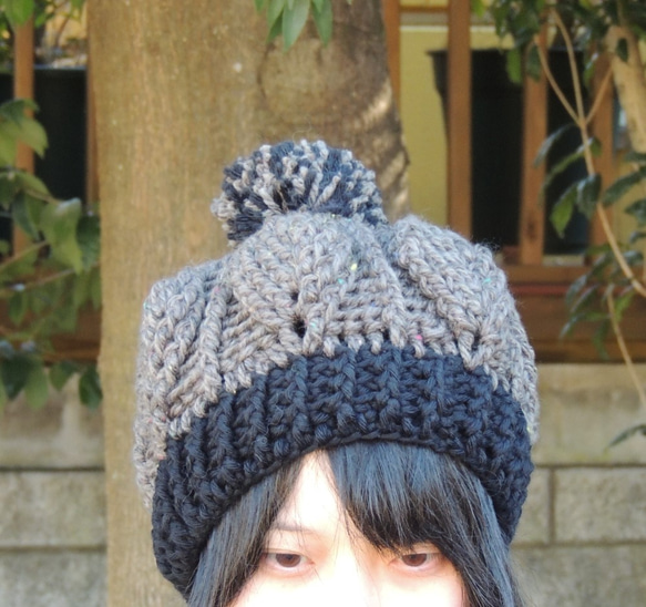 リーフな編み目のニット帽（オリーブ×ブラック） 4枚目の画像