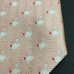 ラスト1本「申」京織ユニークネクタイ　　　シルク100％　薄ピンク 3枚目の画像