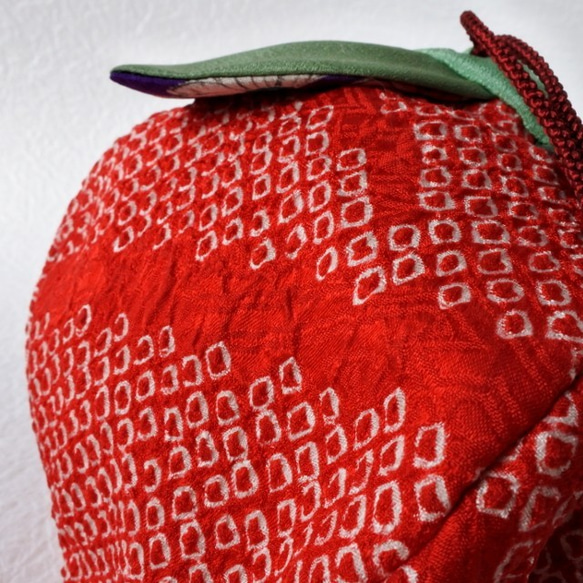 赤い絞りの　イチゴ　ポーチ　mr-4 9枚目の画像