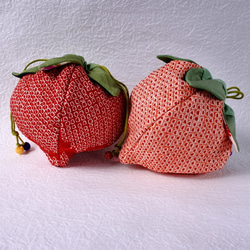 赤い絞りの　イチゴ　ポーチ so-7 9枚目の画像