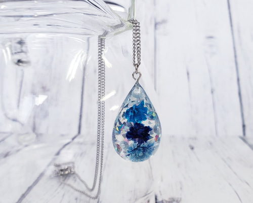 レジン しずく型 かすみ草 ドライフラワー ネックレス ブルー