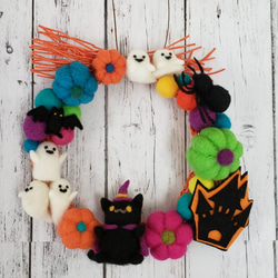 送料無料】 羊毛フェルト ハロウィンリース ねこの魔法使い ガーランド