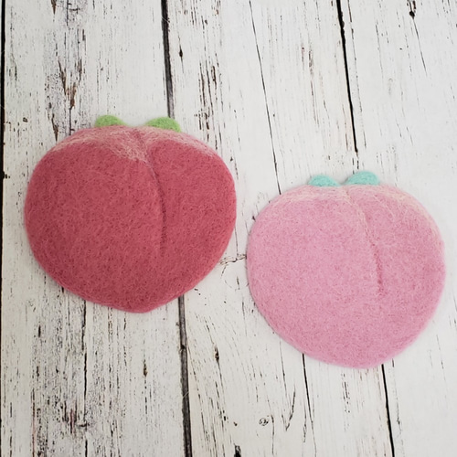 再販♡桃気球♡♡羊毛フェルト ミニマム果物】ころころとした桃＊羊毛フェルトのプチかわキーホルダー