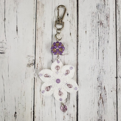 キーホルダー バッグチャーム レース編み ビーズ パープル 手編み