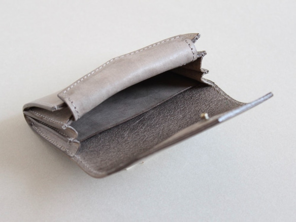 〈受注制作〉カードメインのコンパクト財布 （グレー） 4枚目の画像