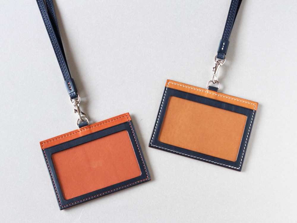 〈受注制作〉IDカードケース　※両面窓枠へ変更可能