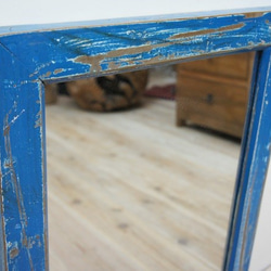 オールドチーク材のミラー 60cm×40cm アンティークブルー 青色 壁掛け鏡 チーク無垢材フレーム  古材フレーム 3枚目の画像
