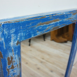 オールドチーク材のミラー 80cm×60cm アンティークブルー 青色 壁掛け鏡 チーク無垢材フレーム 古材 古木 7枚目の画像