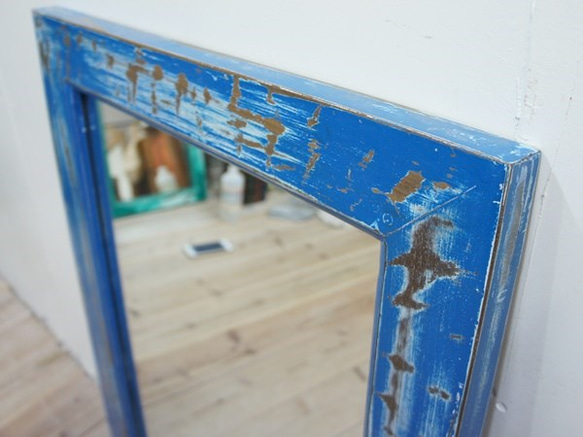 オールドチーク材のミラー 80cm×60cm アンティークブルー 青色 壁掛け鏡 チーク無垢材フレーム 古材 古木 8枚目の画像