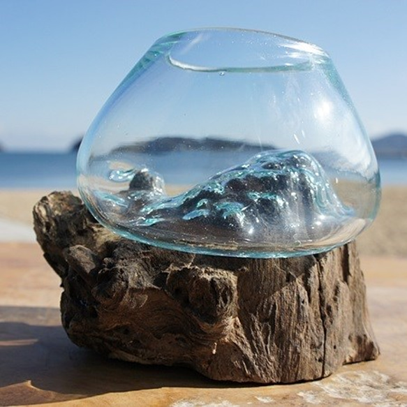 吹きガラスと天然木のオブジェMN 金魚鉢 メダカ 水槽 アクアリウム テラリウム コケリウム 花瓶 流木ガラス ブルー 1枚目の画像