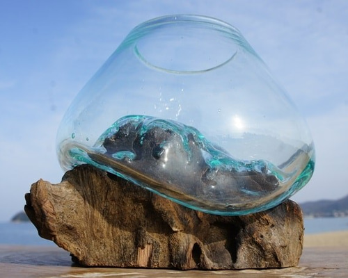 1点物 吹きガラスと天然木のオブジェMNr2 金魚鉢 メダカ 水槽