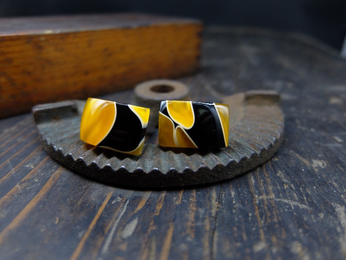 イエロー・ブラック・カモフラージュ・カフスボタン