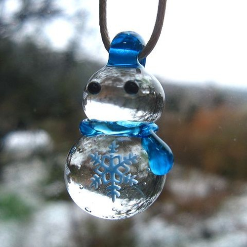 とんぼ玉】雪だるまのペンダント【ガラス工芸】【雪の結晶
