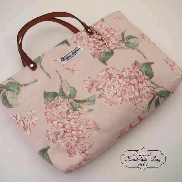 春のリバティ ピンクのアーカイブライラック プチバッグ お散歩に バッグインバッグに 3枚目の画像