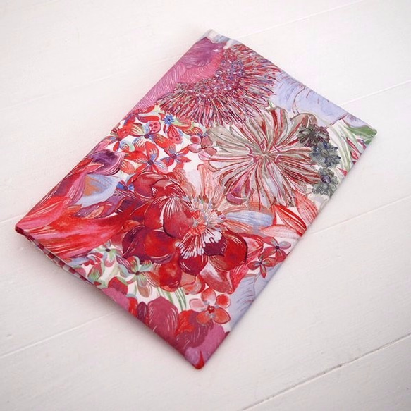 リバティ ピンクのマリーナ・シーフラワー 通帳・カード・母子手帳ケース  Lサイズ 3枚目の画像