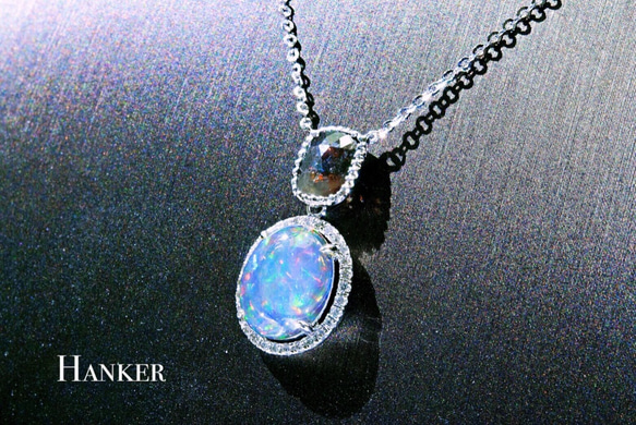 純K金高級珠寶 HANKER Brilliant光芒系列-Mysterious Light 神秘光芒天然黑鑽蛋白石墜鍊 第3張的照片