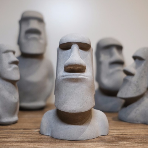 チーシェジ。イースター島セメント石像4世代-クラシックモアイ-備考