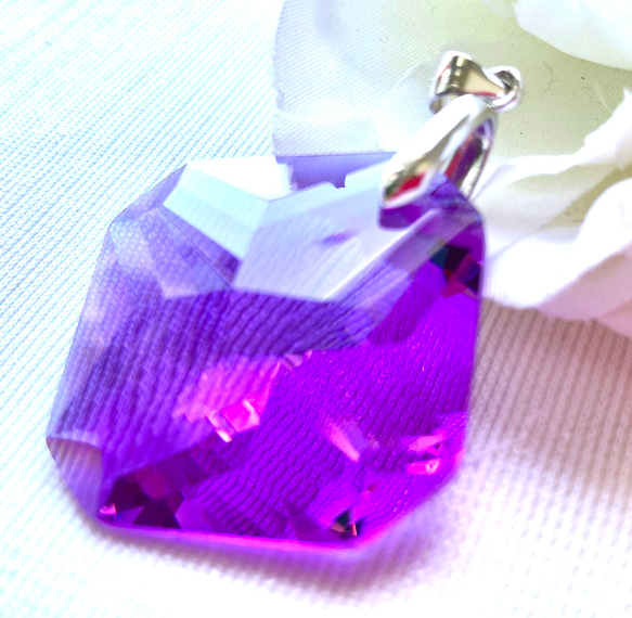 アンダラクリスタル オクタヒドロン第四密度でシンクロの嵐を生きる