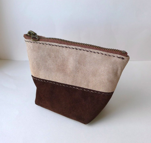 BOAT SHAPED POUCH 第3張的照片