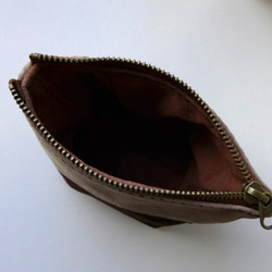 BOAT SHAPED POUCH 第5張的照片