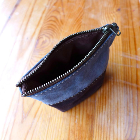 BOAT SHAPED POUCH 第4張的照片