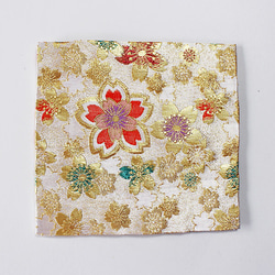 古袱紗（通常サイズ）・白地桜紋金襴 1枚目の画像
