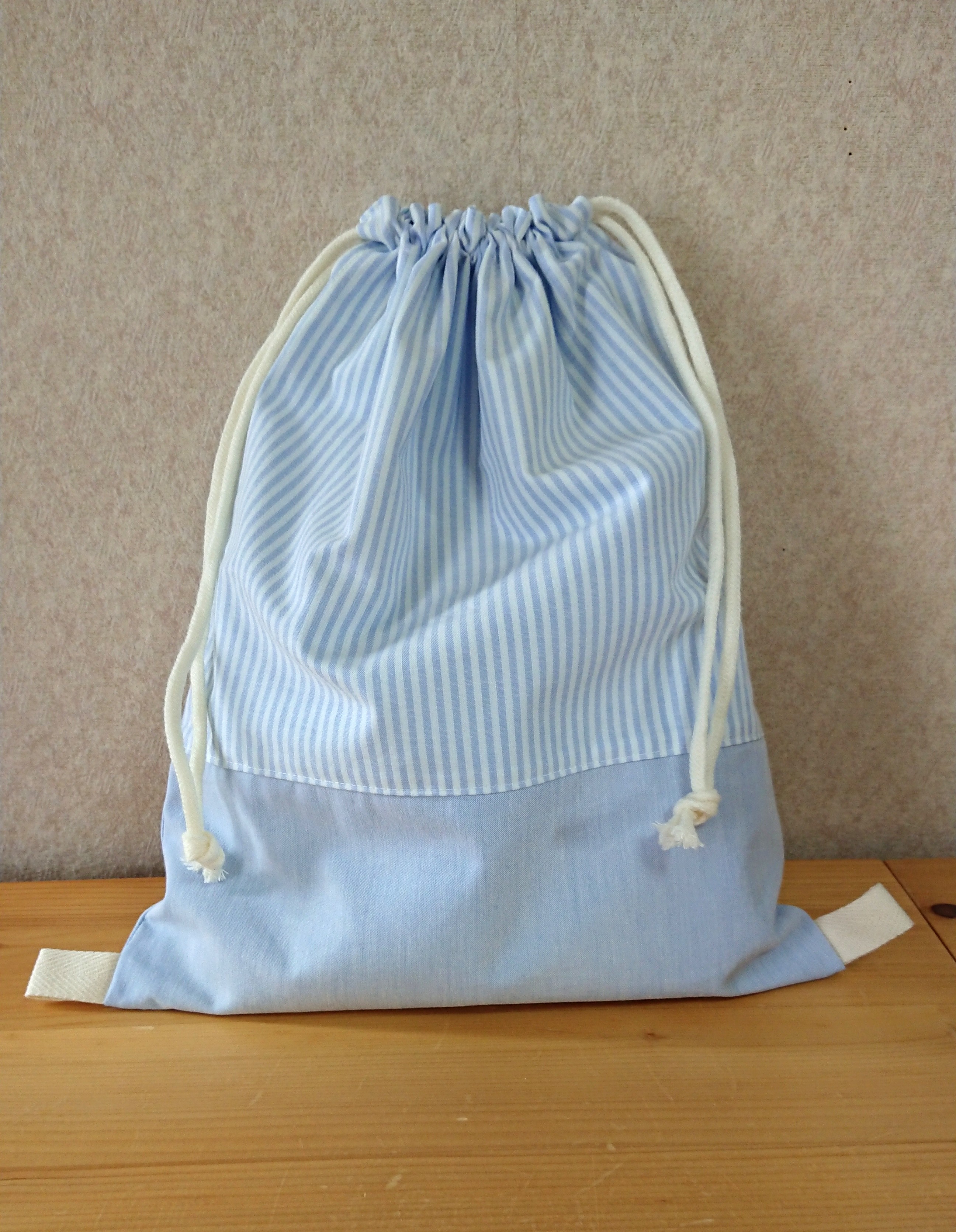 ナップサック型☆お着替え袋（大きめ！太めストライプ） 体操服袋＊お着替え袋＊水色＊ナップサック＊ストライプ柄 その他入園
