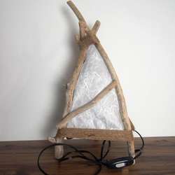 【癒しのランプ】流木と白い和紙のスタンドライト 4枚目の画像