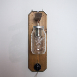 【ボトルランプ】ボールメイソンジャーの昭和を感じるレトロ調スイッチ付き壁掛けランプ 2枚目の画像