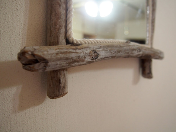 【ミラー・鏡】流木枠のインテリア壁掛けミラー　E　33cm×28cm 5枚目の画像