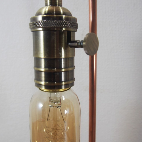 受注製作【癒しの灯り】曲げ銅管のレトロ調スタンドライト Bタイプ