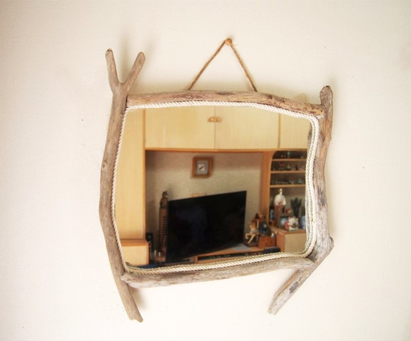 【ミラー・鏡】4way流木枠のインテリア壁掛けミラー　C-3　36cm×36cm 4枚目の画像