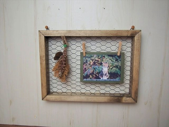 色々飾れる金網の壁掛けフレーム アンティーク風 フォトフレーム・写真