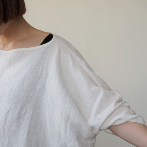 ハンドメイド　リネン　刺し子　ゆったり　ロングワンピース　ホワイト リネンロングトップス（白）ワンピース ワンピース 岡詩子 通販