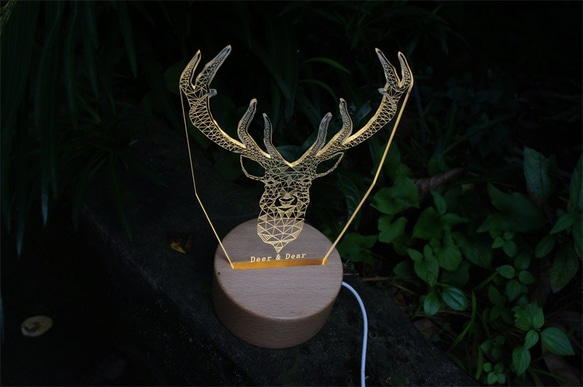 鹿 森林的精靈：桌面立體雕刻實木LED小臺燈 情人節禮物 父親節禮物 生日禮物  聖誕節禮物  定制化禮物 第5張的照片