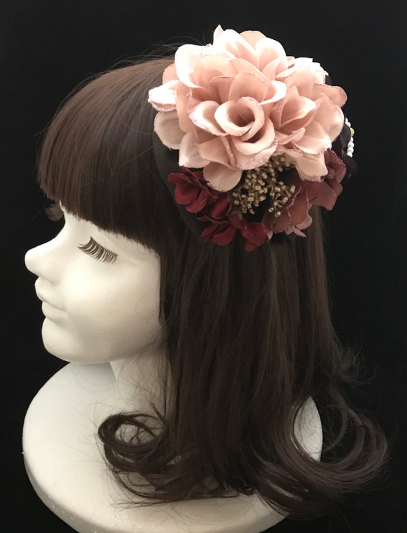 花頭髮裝飾頭禮服桃粉紅色大麗花×銀蓮花婚禮派對稱為禮物 第3張的照片