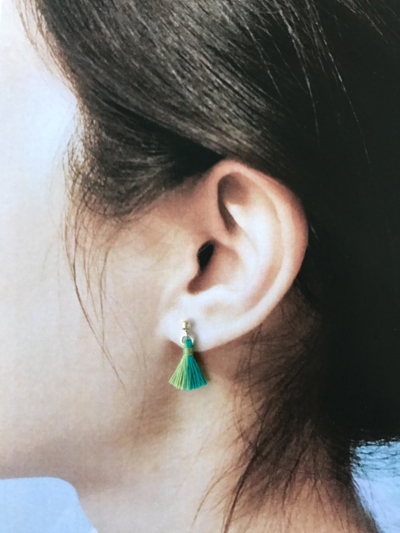 手工雙色迷你流蘇系列---925純銀簡約氣質耳環---湖水綠＋檻欖綠 第2張的照片