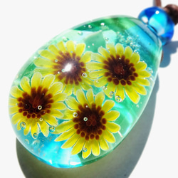 《ひまわり》　ペンダント　ガラス　とんぼ玉　向日葵 3枚目の画像