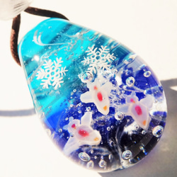 《クリオネ》　ペンダント　ガラス　とんぼ玉　雪　 3枚目の画像