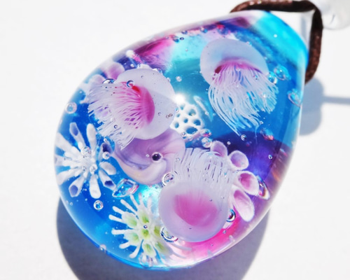 激レア ツブラ 高知 ガラス製 クラゲ ペンダント 激レア ツブラ 高知